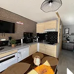 Au Pied Des Pistes Avec Acces Prive Par Son Balcon * Laveissière