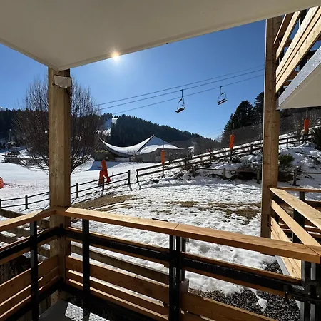 Apartament Au Pied Des Pistes Avec Acces Prive De La Terrasse