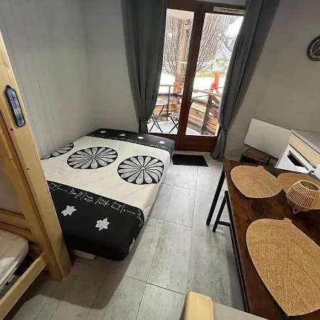 Apartman Au Pied Des Pistes Avec Acces Prive Par Son Balcon *