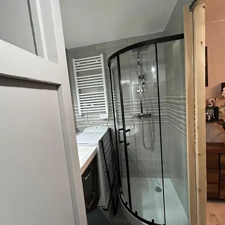 Apartman Au Pied Des Pistes Avec Acces Prive Par Son Balcon Laveissière