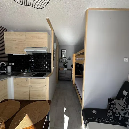 Apartament Au Pied Des Pistes Avec Acces Prive Par Son Balcon